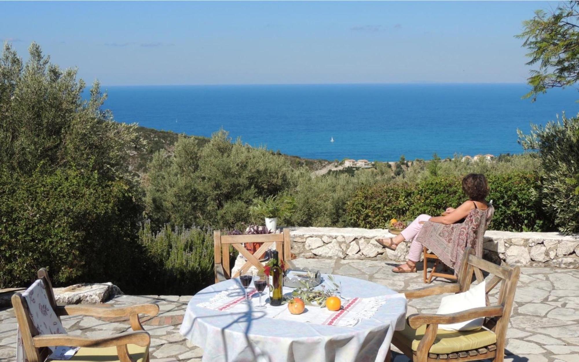 Agios Nikitas Villas エクステリア 写真
